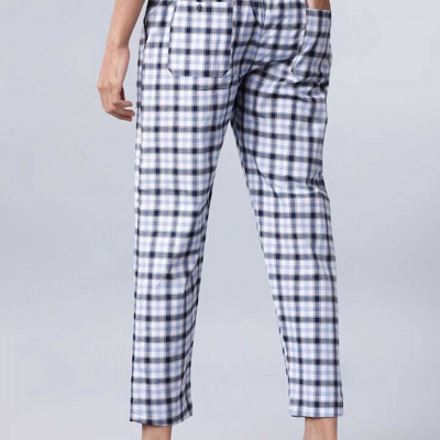 Men White & Navy Checked Cropped Lounge Pants