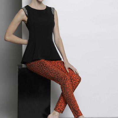 Women Red & Black Skinny Fit Animal Printed Stretchable Jeans