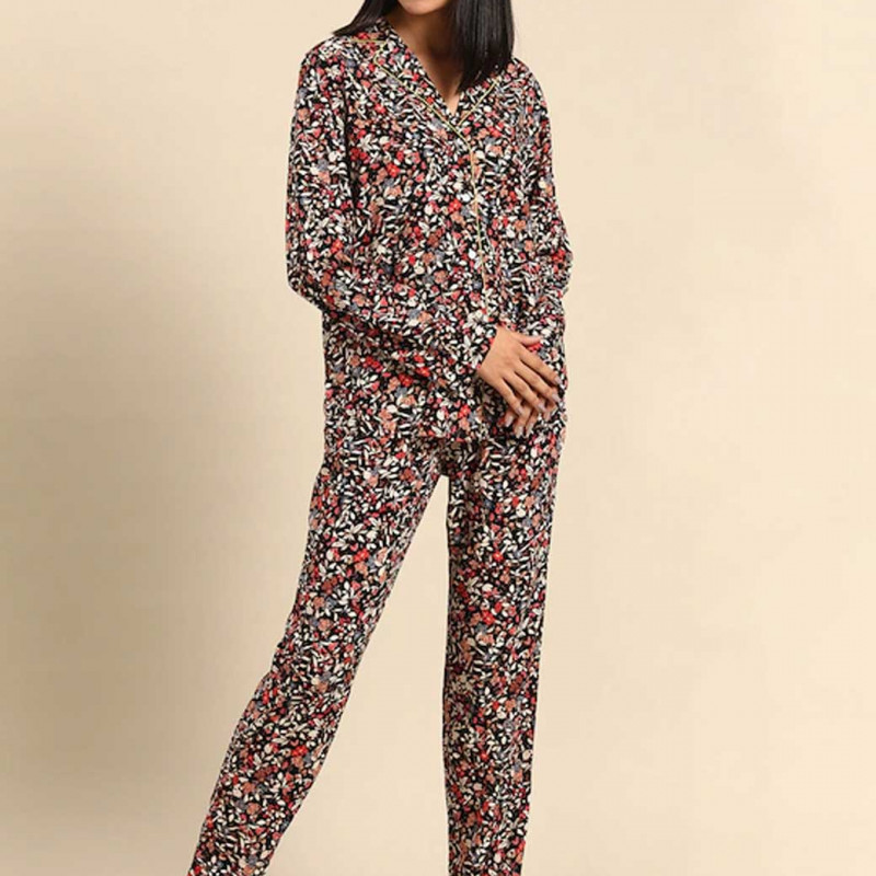 Lounge-Me Series Boyfriend Print Soft Pyjama Set